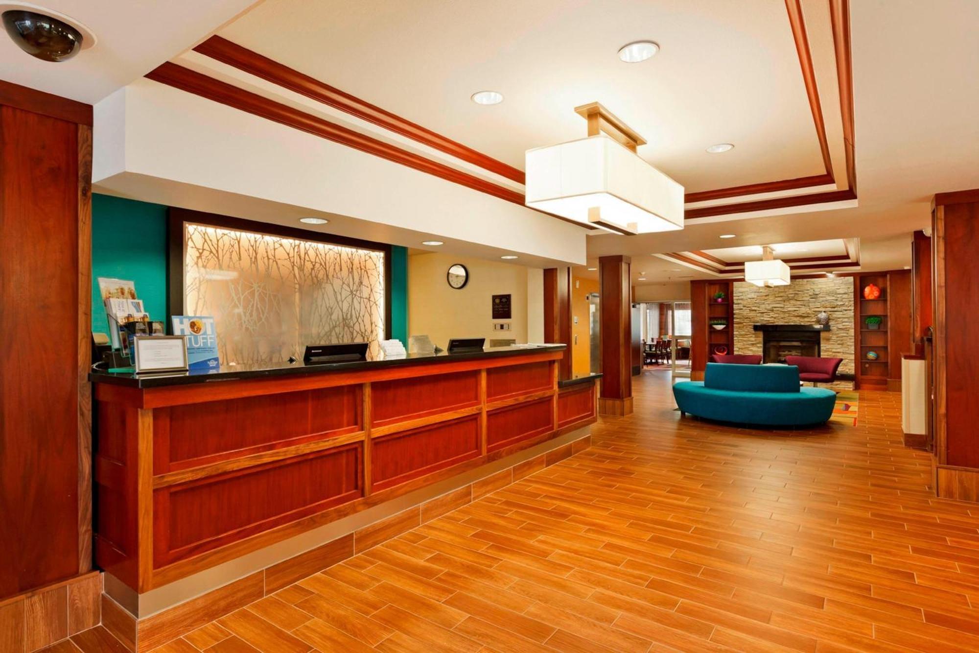Fairfield Inn & Suites Portland South/Лейк-Освеґо Екстер'єр фото